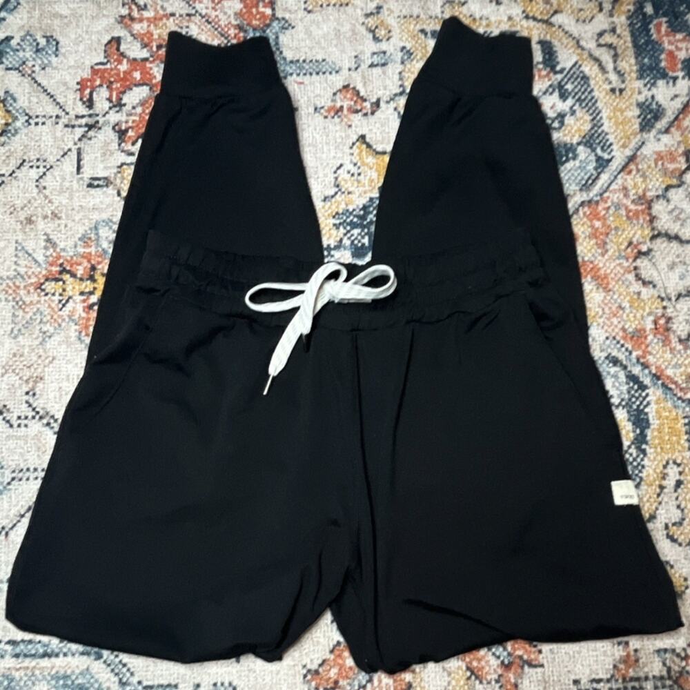 Vuori Black DreamKnit Performance Joggers Womens XS
